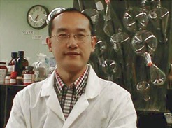 Dr. Lee Yu in the laboratory